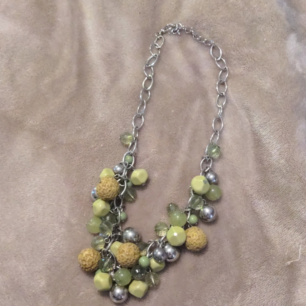 Green statement necklace